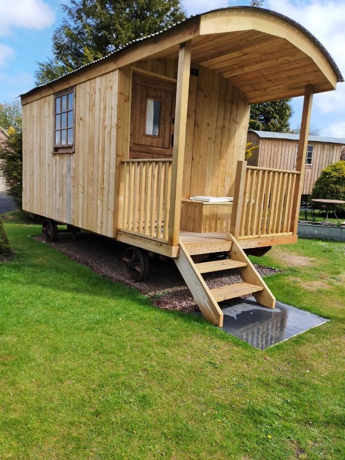 Hotel Lucker mill shepherds huts Exterior foto